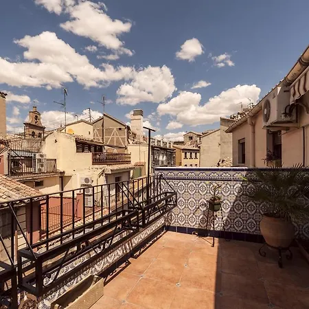 Atico-terraza Imperial Apartment Toledo