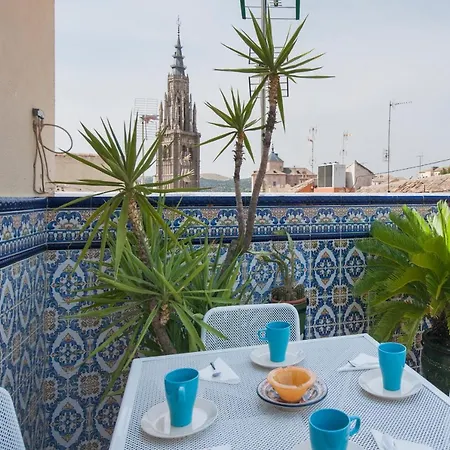 Atico-terraza Imperial Apartment Toledo